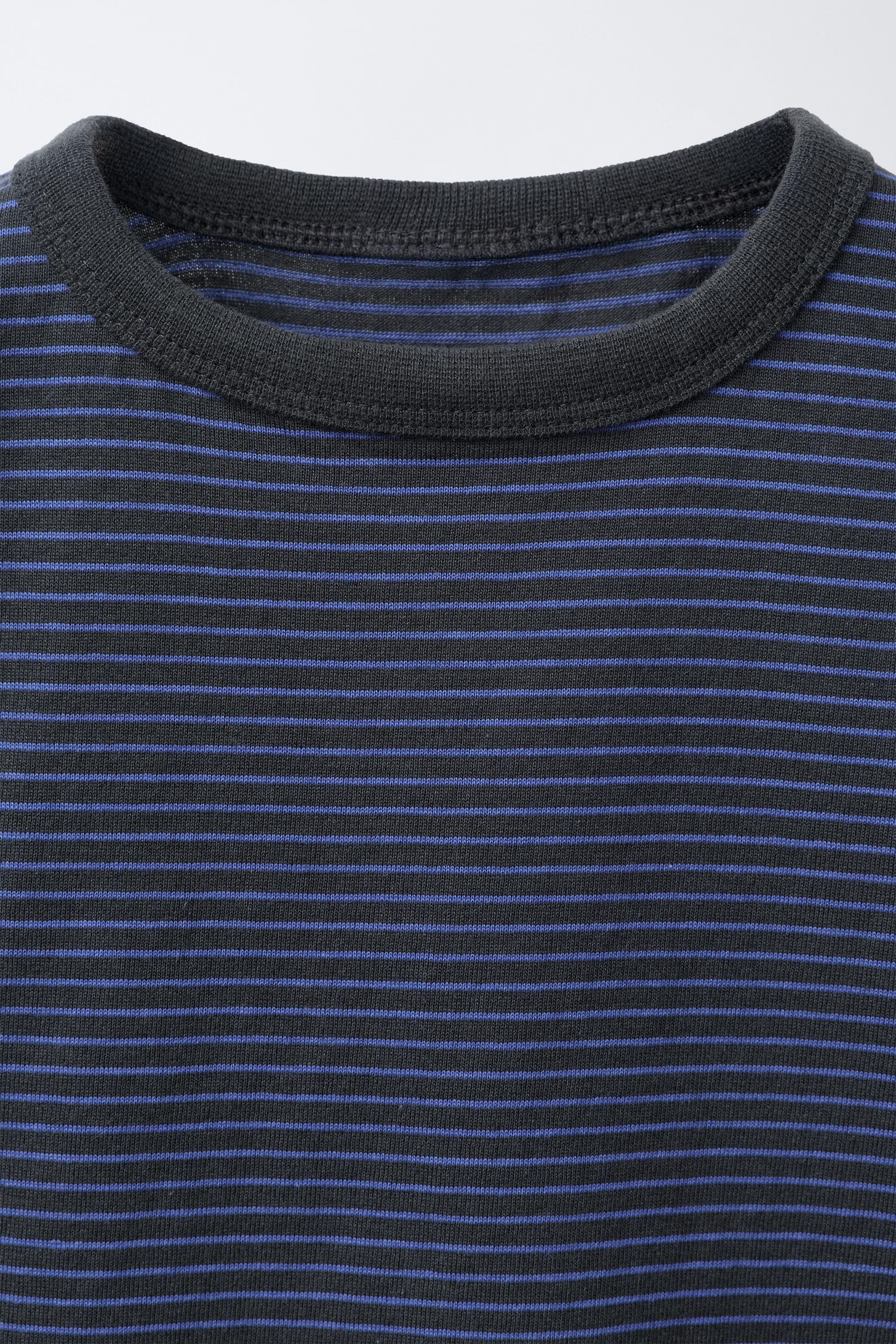CONTRAST STRIPE T-SHIRT